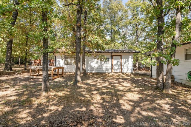 18087 W 947, Vian, OK 74962