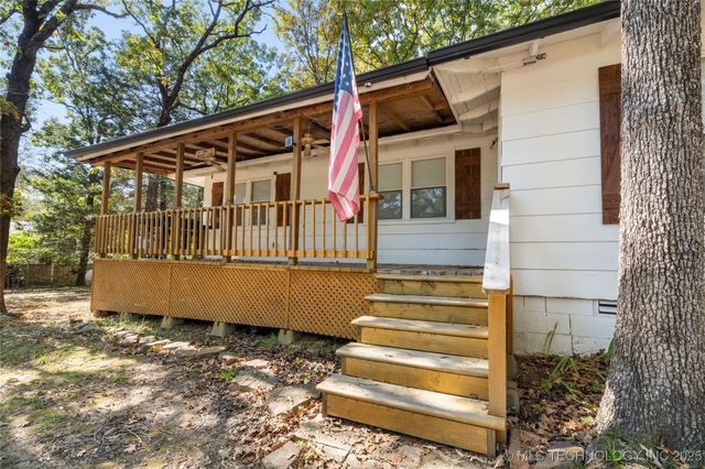 18087 W 947, Vian, OK 74962