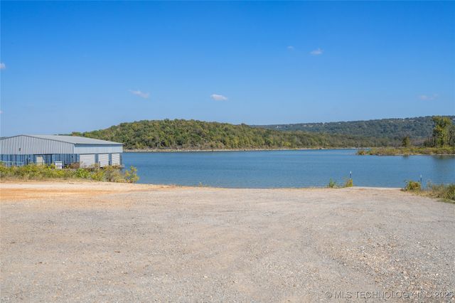 18087 W 947, Vian, OK 74962