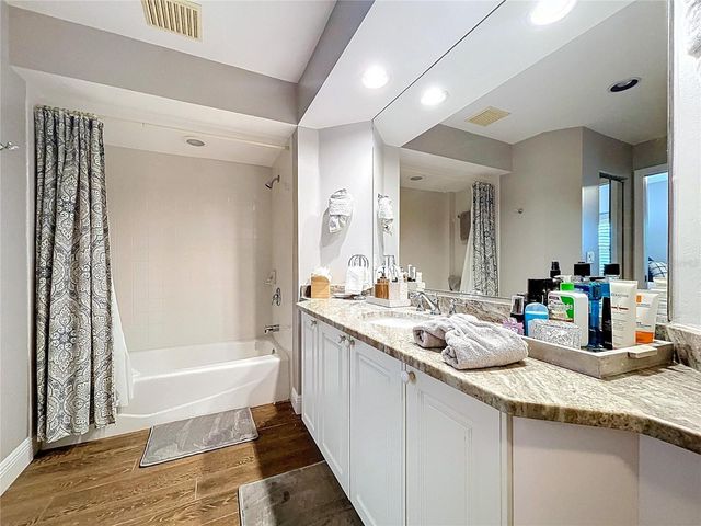 3803 54TH DRIVE W 102, Bradenton, FL 34210