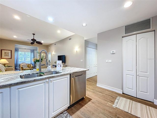 3803 54TH DRIVE W 102, Bradenton, FL 34210