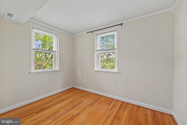 4217 32ND RD S, Arlington, VA 22206