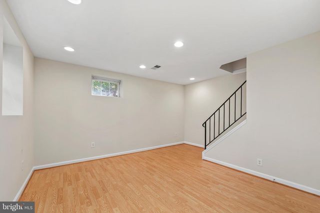 4217 32ND RD S, Arlington, VA 22206