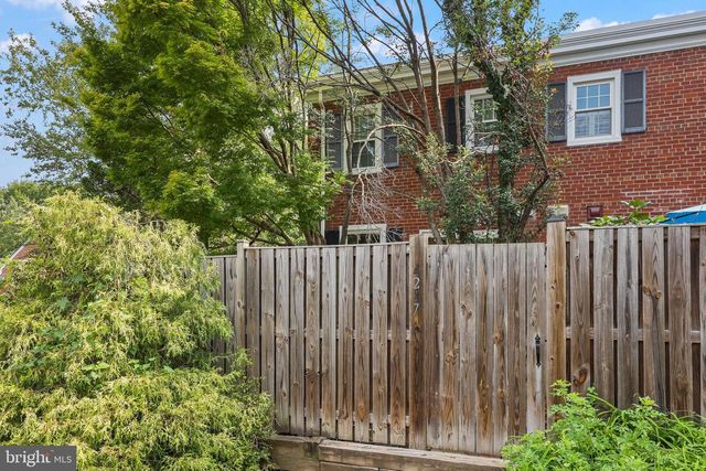 4217 32ND RD S, Arlington, VA 22206