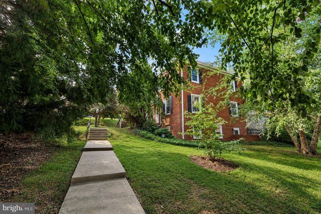 4217 32ND RD S, Arlington, VA 22206