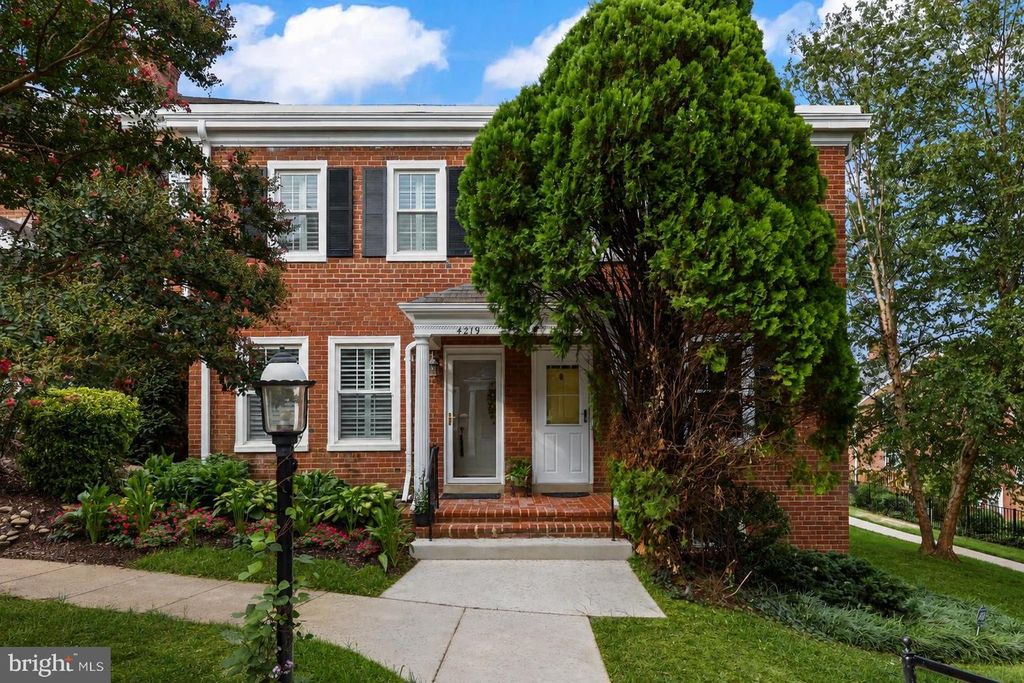 4217 32ND RD S, Arlington, VA 22206
