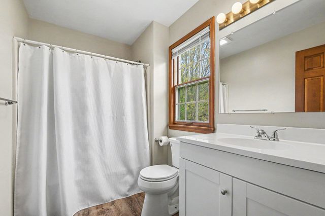 51222 Crooked Oak Drive, Granger, IN 46530