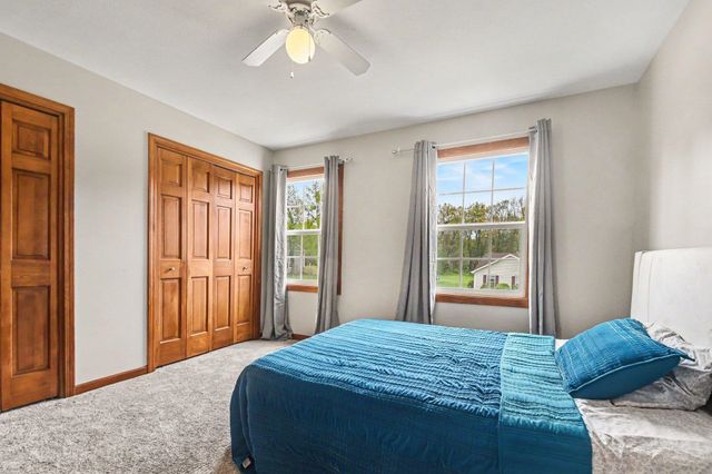 51222 Crooked Oak Drive, Granger, IN 46530