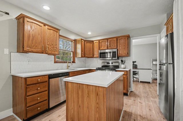 51222 Crooked Oak Drive, Granger, IN 46530