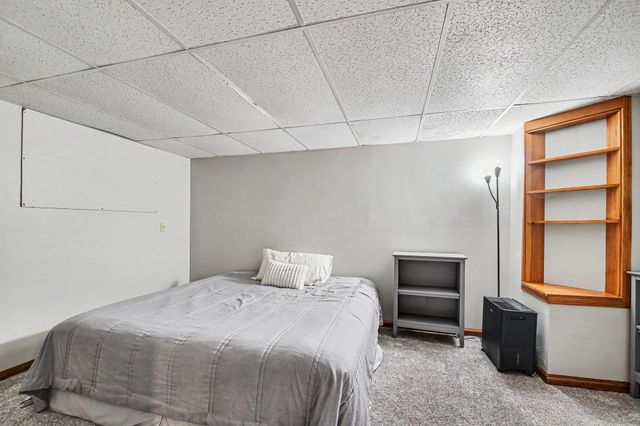 51222 Crooked Oak Drive, Granger, IN 46530