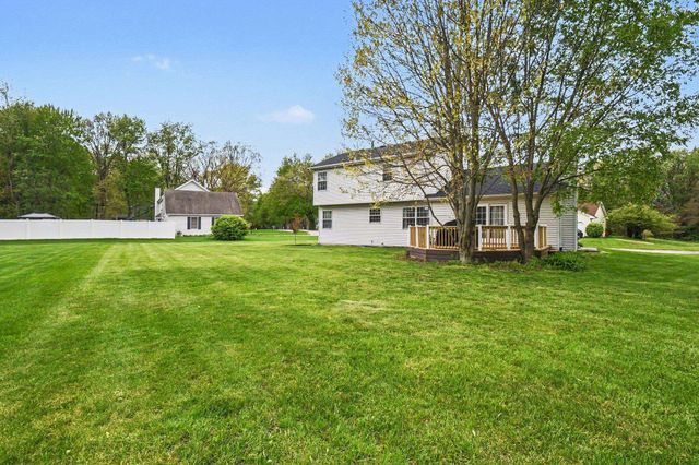 51222 Crooked Oak Drive, Granger, IN 46530