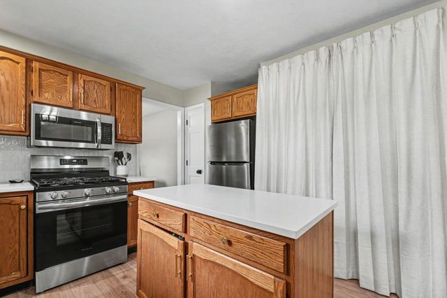 51222 Crooked Oak Drive, Granger, IN 46530