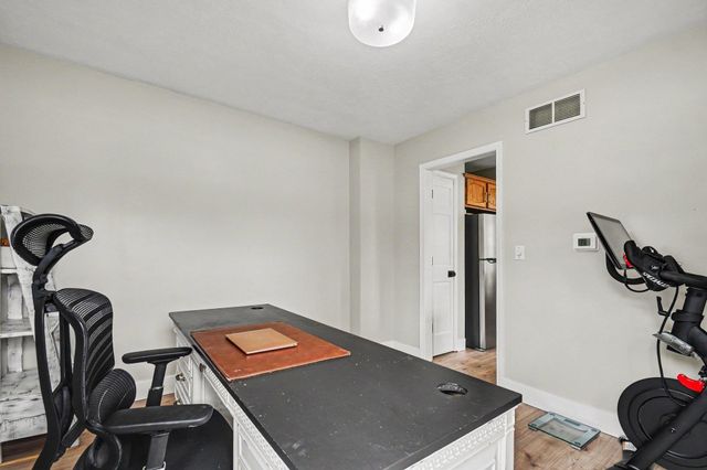 51222 Crooked Oak Drive, Granger, IN 46530