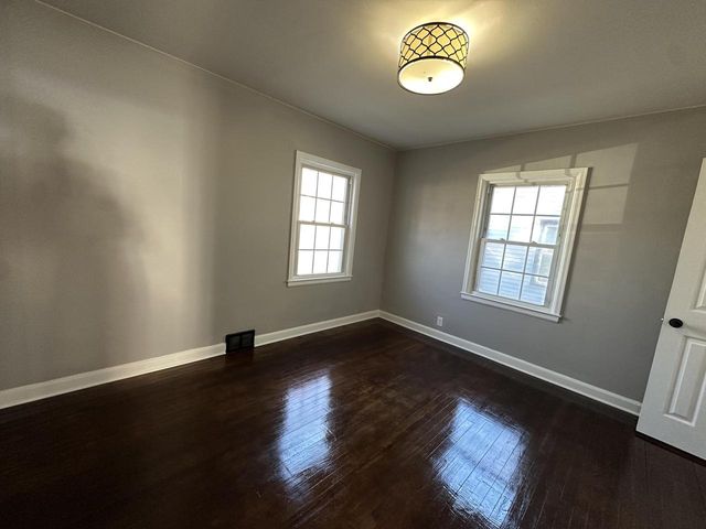 3280 N 60th STREET, Milwaukee, WI 53216