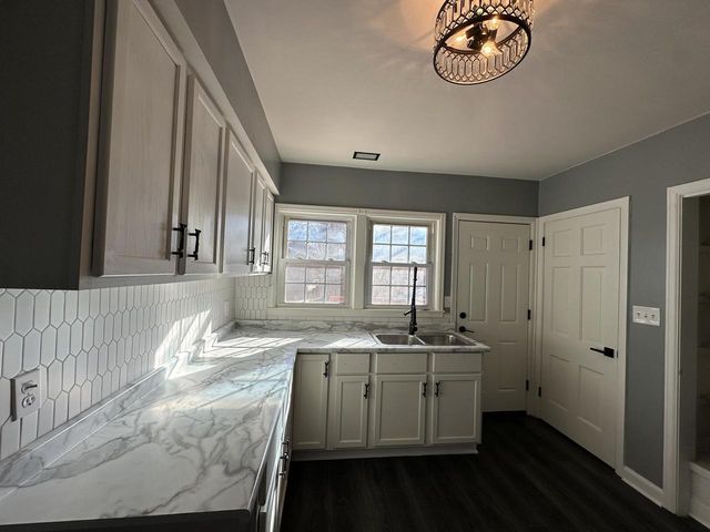 3280 N 60th STREET, Milwaukee, WI 53216