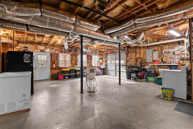 408 Parker Branch Road, Barnesville, GA 30204