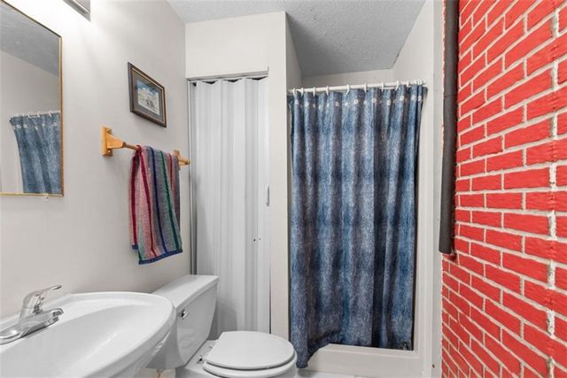 408 Parker Branch Road, Barnesville, GA 30204