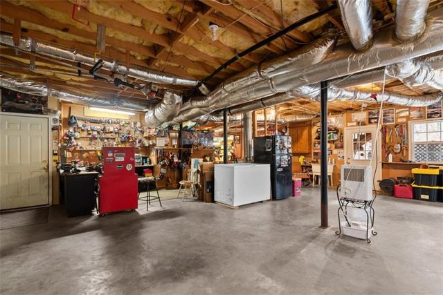 408 Parker Branch Road, Barnesville, GA 30204