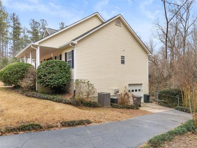 408 Parker Branch Road, Barnesville, GA 30204