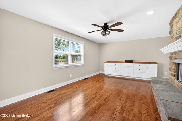 376 Gene St, Mt Washington, KY 40047
