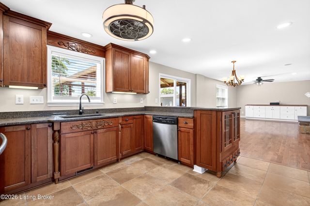 376 Gene St, Mt Washington, KY 40047