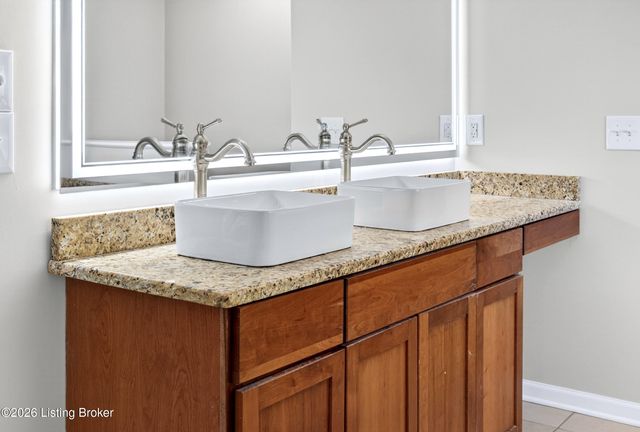 376 Gene St, Mt Washington, KY 40047