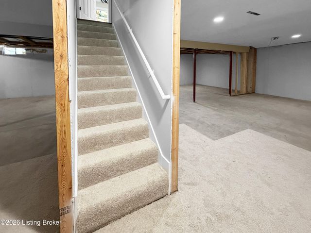376 Gene St, Mt Washington, KY 40047