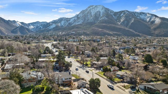 4426 S 3035 E, Holladay, UT 84124