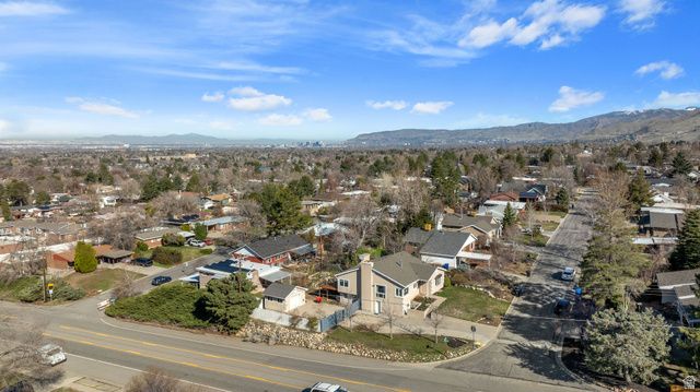 4426 S 3035 E, Holladay, UT 84124