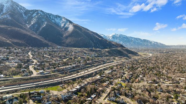 4426 S 3035 E, Holladay, UT 84124