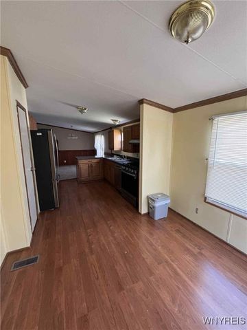 643 Birchwood Drive, Lockport Town, NY 14094