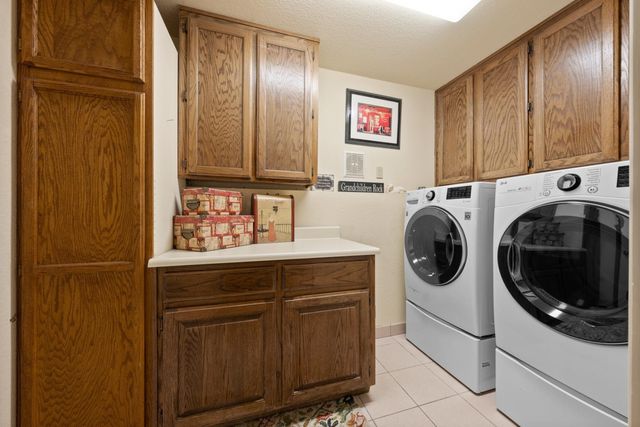6430 Oak Hill Dr, Granite Bay, CA 95746