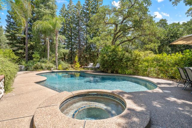6430 Oak Hill Dr, Granite Bay, CA 95746