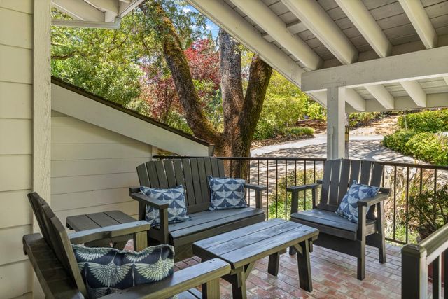 6430 Oak Hill Dr, Granite Bay, CA 95746