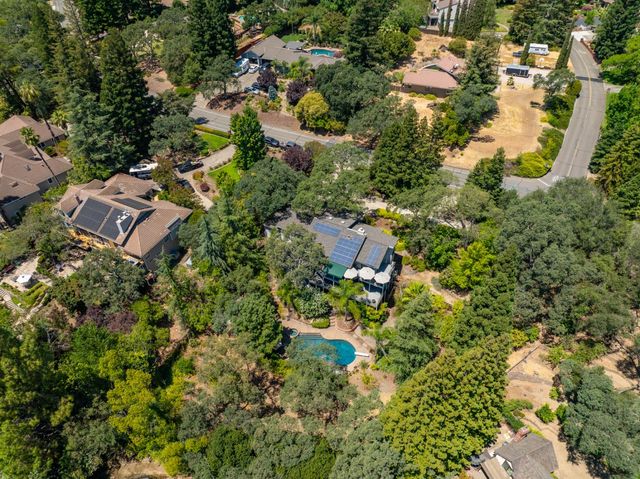 6430 Oak Hill Dr, Granite Bay, CA 95746