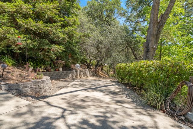 6430 Oak Hill Dr, Granite Bay, CA 95746