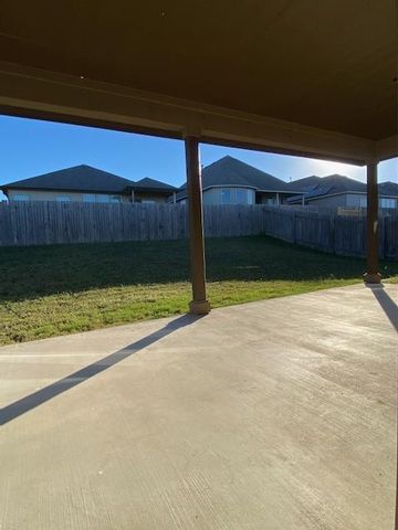 109 Palestine CV, Hutto, TX 78634