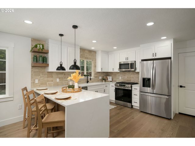 540 Nw Birdsdale Ave Ave, Gresham, OR 97030
