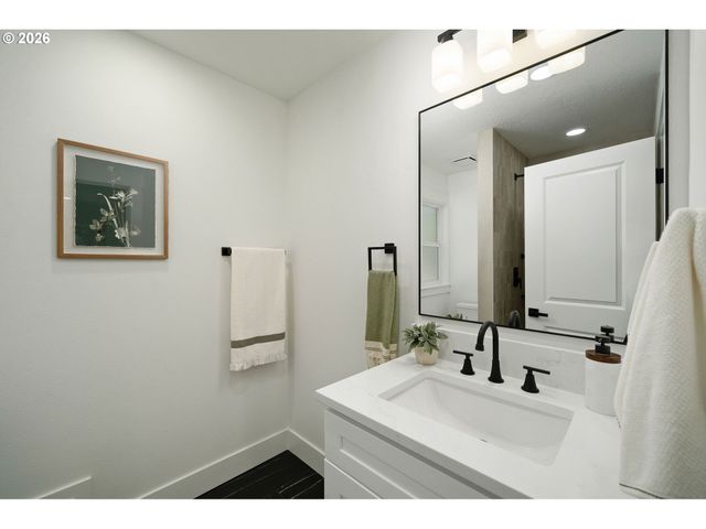 540 Nw Birdsdale Ave Ave, Gresham, OR 97030