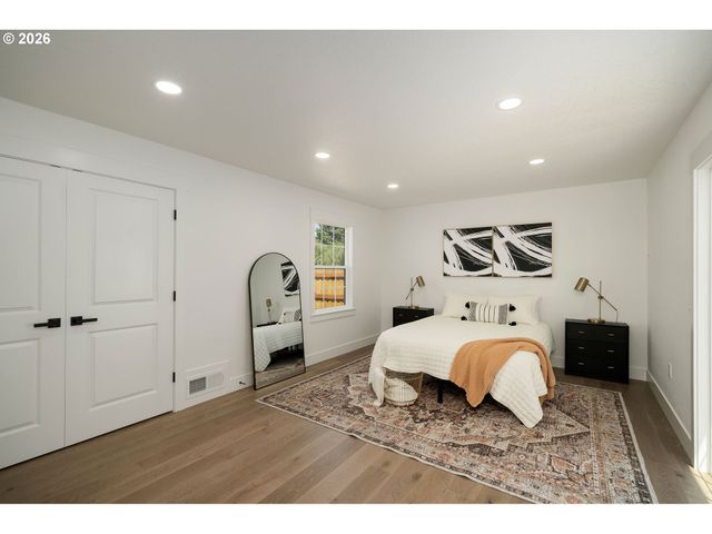 540 Nw Birdsdale Ave Ave, Gresham, OR 97030