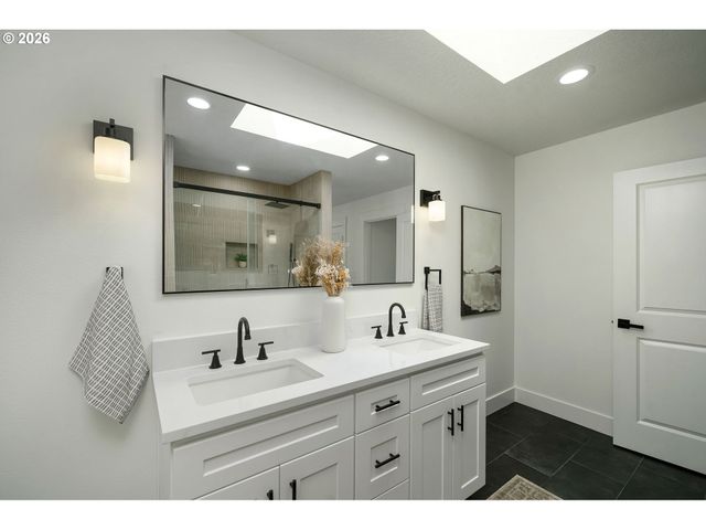 540 Nw Birdsdale Ave Ave, Gresham, OR 97030