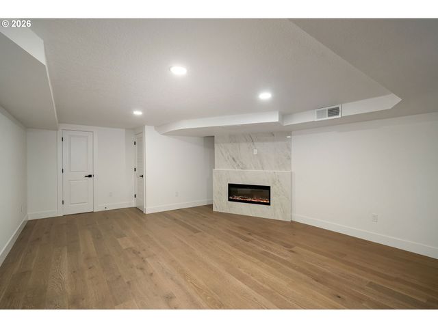 540 Nw Birdsdale Ave Ave, Gresham, OR 97030