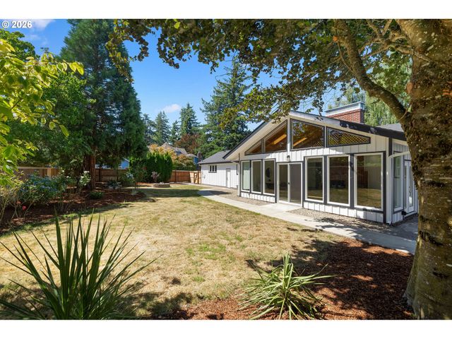 540 Nw Birdsdale Ave Ave, Gresham, OR 97030