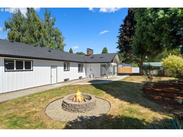 540 Nw Birdsdale Ave Ave, Gresham, OR 97030