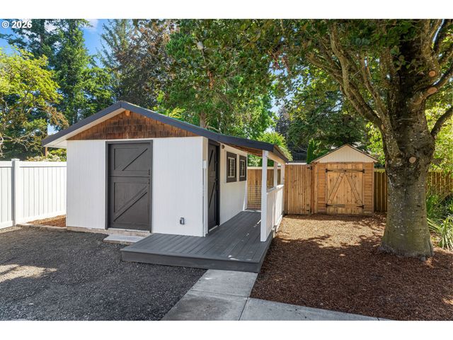 540 Nw Birdsdale Ave Ave, Gresham, OR 97030