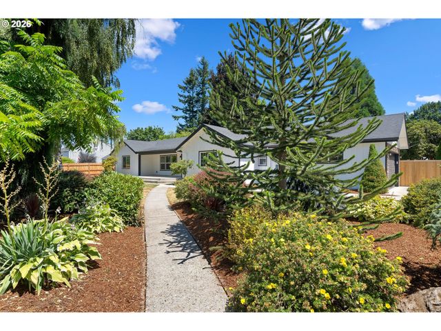 540 Nw Birdsdale Ave Ave, Gresham, OR 97030