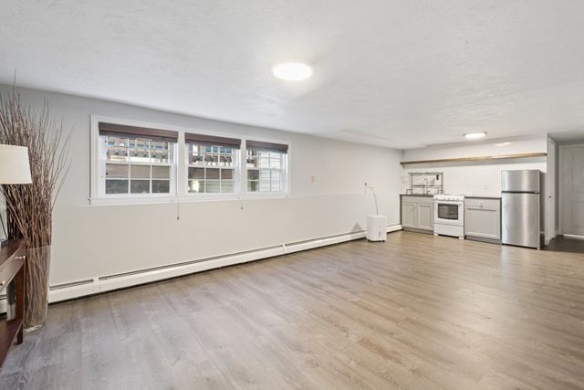 58 Minehan Ln, Marlborough, MA 01752