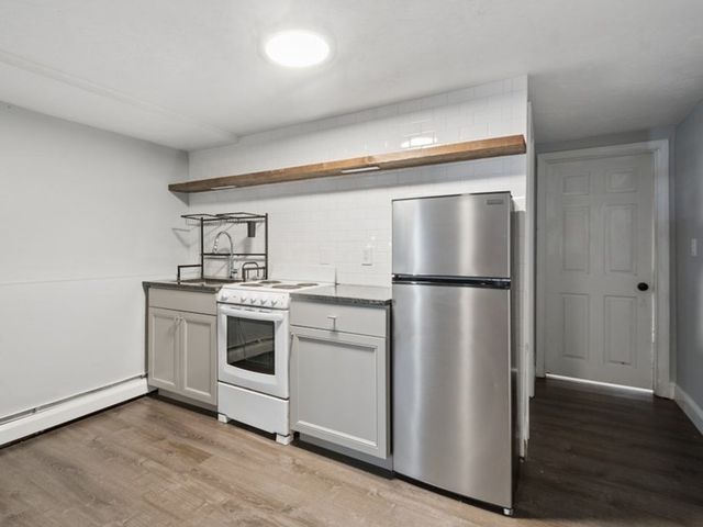 58 Minehan Ln, Marlborough, MA 01752