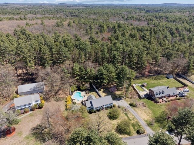 58 Minehan Ln, Marlborough, MA 01752