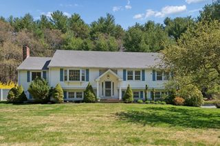 58 Minehan Ln, Marlborough, MA 01752